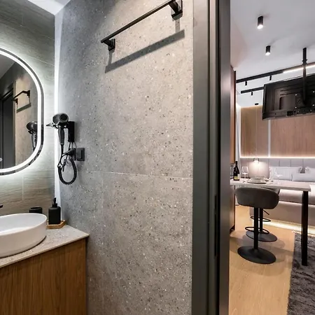 Aristotelian Virtues - Tharros Appartement Thessalonique